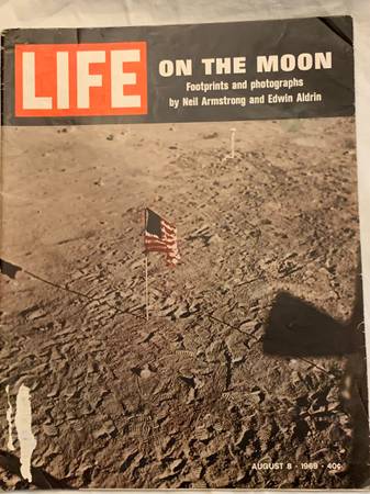 VINTAGE LIFE MAGAZINE AUG. 8, 1969: MOON LANDING 1