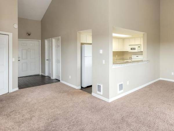 $1,717 / 2br - 950ft2 - Ahora alquilando nuevos comienzos (Clackamas)63831326812161122