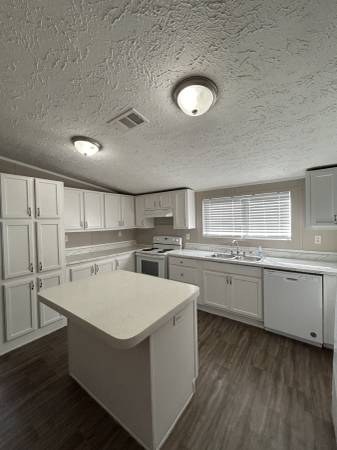 $81,999 / 3br - 1792ft2 - Spacious Doublewide FOR SALE!!! (Chaffee Pines)64149620475266120