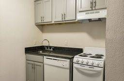 $830 ☕📖Snuggle Into Fall – Charming Studio Retreat (Metairie)63903653256834122