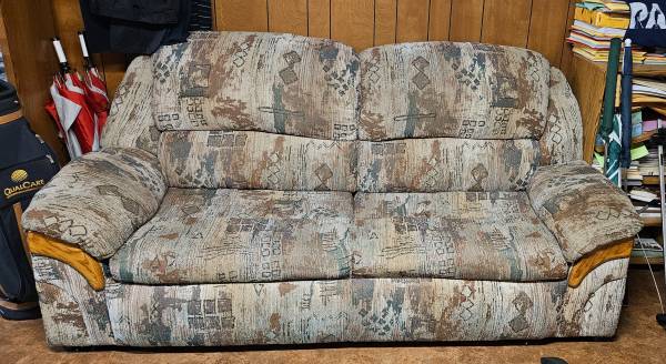 Hideabed Couch sleeps 2 seats 3 good condition only $50 1