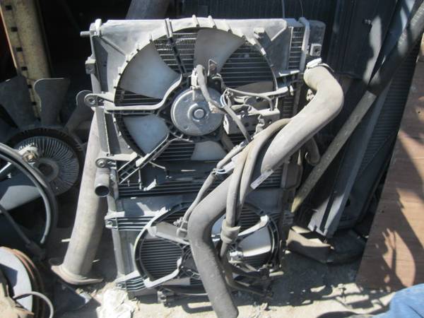 SKY SOLSTICE RADIATOR WITH FANS 1