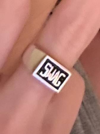 Lost: swag ring :( (Aptos)64031022763267120