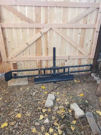 Dirt/enduro hitch carrier 1