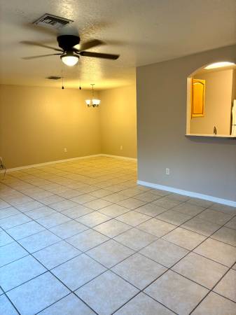 $900 / 2br - 1100ft2 - 2/2 apt. For Rent ** READY NOW **  Ocala (OCALA)63861744911363122