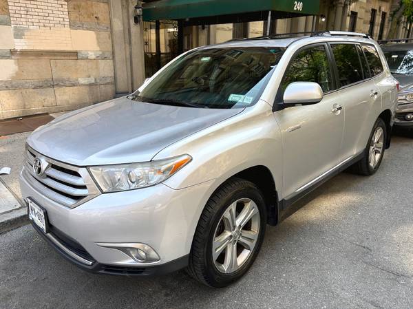 2012 Toyota Highlander Limited - $2,20063614037776513120