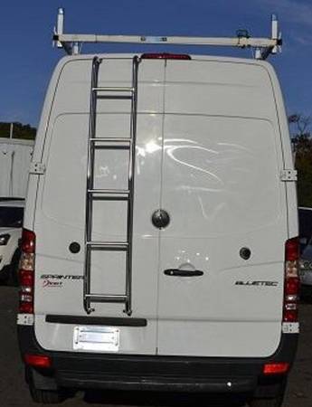 2015 Mercedes sprinter high top diesel low miles - $21,900 (NORFOLK)63615276189443123