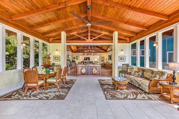 $1 / 4br - 3700ft2 - BEAUTIFULLY RENOVATED TRADITIONAL HOME-STEPS FROM KEAUHOU BAY (78-134 Holua Rd Kailua- Kona)63939393290370121
