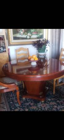 Solid wood round dining table 1