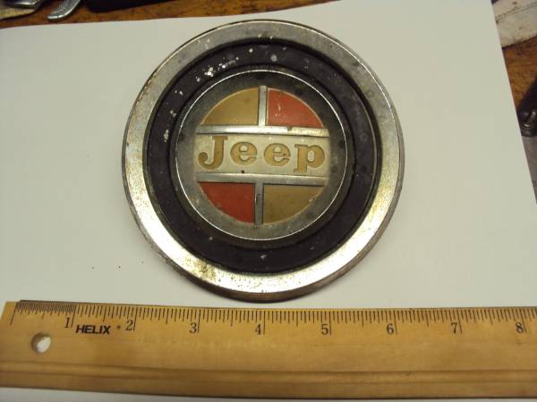 Jeepster Commando Grill Badge 1