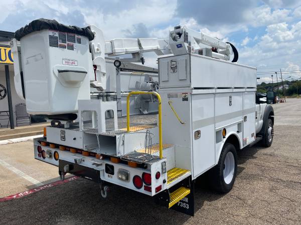 2012 FORD F-550 XLT 37.5 FT ALTEC BUCKET DIESEL * ONLY 89,735 MILES * - $29,950 (**GOOD CONDITION**)63439250513537124