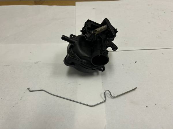 Original OEM Briggs & Stratton 594058 Carburetor & Choke Link 1