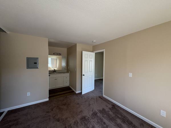 $1,595 / 1br - 680ft2 - Discover Your New Home in Pleasant Hill! 1/2 Half First Month Special! (concord / pleasant hill / martinez)63813741524739120