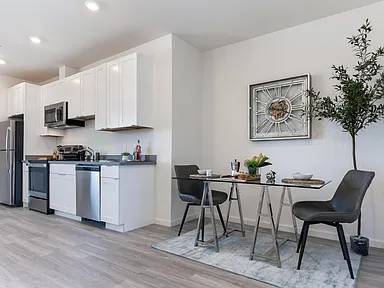 $1,250 / 2br - 720ft2 - Discover Elevated Living at 1830 Alemany (San Francisco)64055522432130121