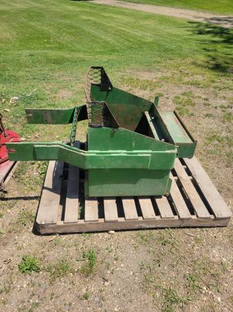 Tractor Rock Box 1