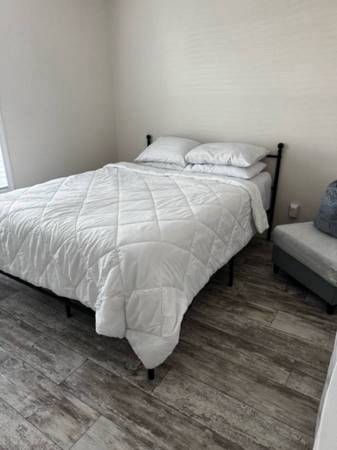 $900 / 3br - 1200ft2 - Room for rent in a newly manufacuted home (Clearwater)63991226012163120