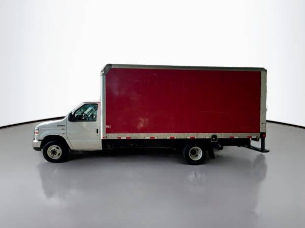 2015 Ford Econoline Commercial Cutaway E-350 SD - $19,995 (_Ford_ _Econoline Commercial Cutaway_ _T)63477356439299123