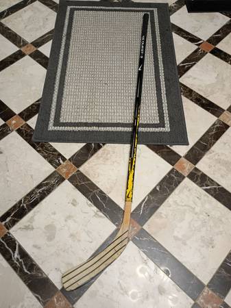 Nike Quest 3 Hockey Stick Easton Blade 5 Ft Rh 1