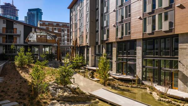 $1,800 / 551ft2 - Terraza en la Azotea con Vistas a la Ciudad y al Parque, Recorra Hoy, Jardín en la Azotea (South Lake Union)63862287167235124
