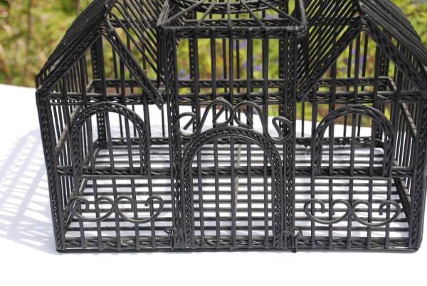 Jaula de alambre metálico para pájaros, decoración de casa estilo shabby - $95 (Poulsbo)63471460889985124