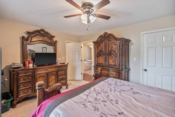 $240,000 / 3br - 1336ft2 - 4773 Petros Way (Woodburn)63897515492099124