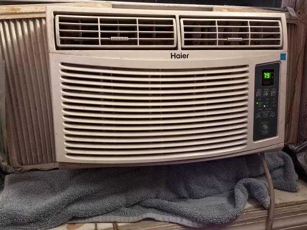 Window unit air conditioner ac 1