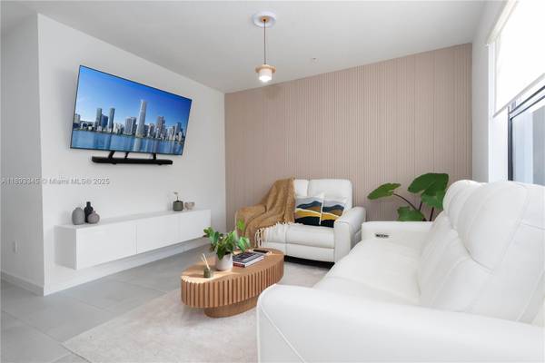$630,000 / 3br - 1756ft2 - Beautiful 2023 3 bd 25 bath Townhouse (Pembroke Pines)64051003825025121