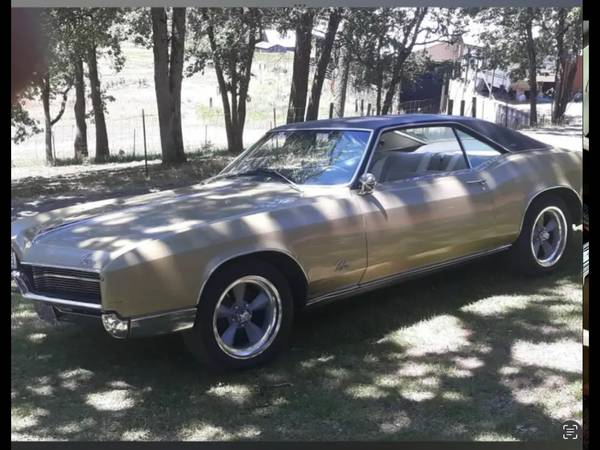 **1967 Buick Riviera** - $18,500 (Olympia)63623042725763121