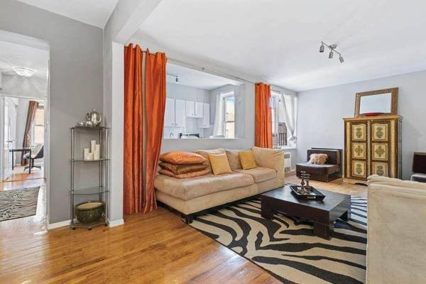 $399,000 / 1br - Apartamento en venta en Jackson Heights NYC (Jackson Heights/Queens, NYC)63689734756225122