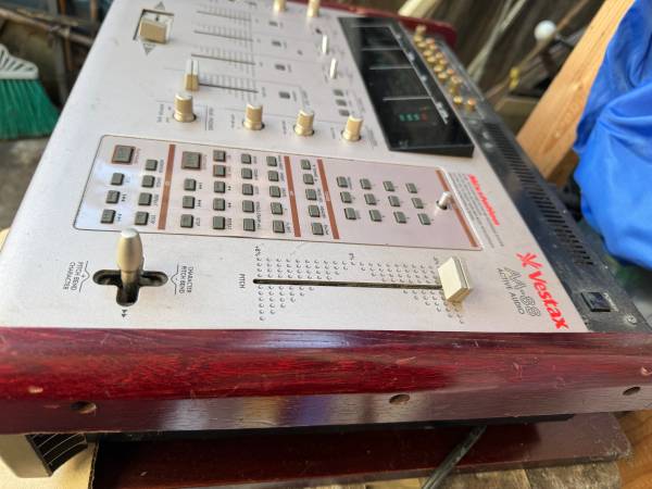 Vestax AA-88 ACTIVE AUDIO Vestax AA-88 Mixstation late 90's