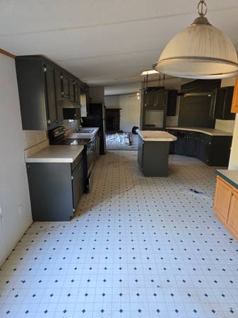 $60,000 / 4br - 2200ft2 - Huge spacious double wide for sale wind zone 2 (Vance SC)64016104656515120