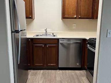 $2.645 / 3 habitaciones - 915 pies² - 3 habitaciones/1 baño actualizadas en una comunidad tranquila (santa rosa)63348313787779124