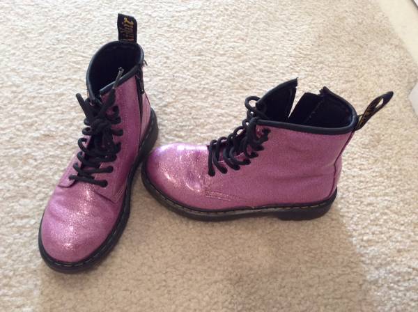 Dr Martens. Air Wair. Size 2 1