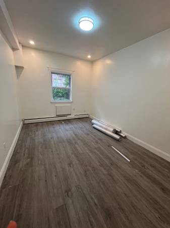 $2,500 / 2br - 1000ft2 - 2 bedrooms 1 bath fully renovated sheepshead bay (Sheepshead bay)63854290491395123