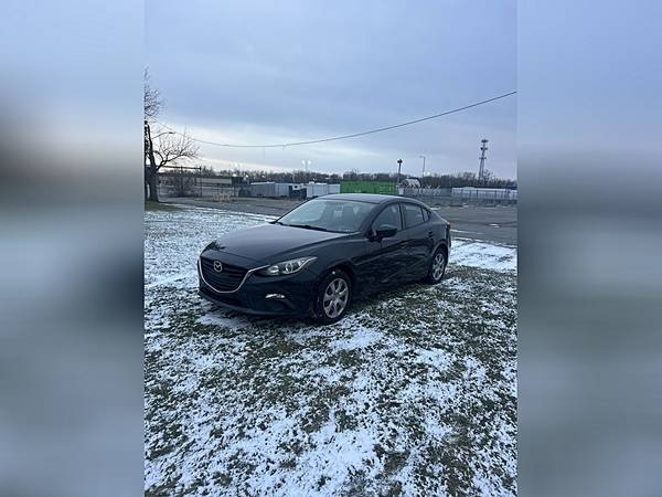 2015 Mazda MAZDA3 4dr Sdn Auto i Sport 1