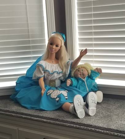 Barbie Doll &Cabbage Patch Kid 1