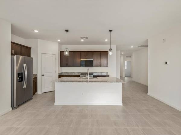 Maricopa 3 bed 2 bath NEW Meritage home $299,990 1