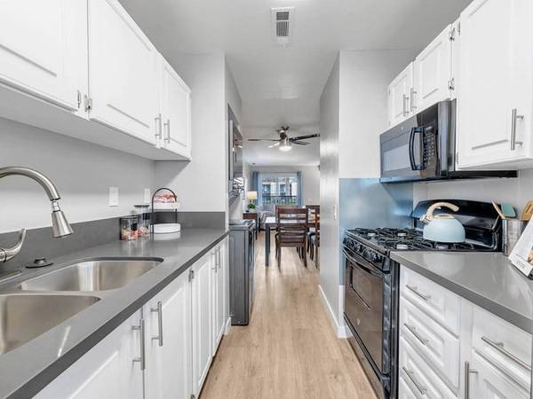 $2,400 / 3br - 1136ft2 - Aire acondicionado, 3/BD 2/BA, en Palmdale (38300 30th Street East , Palmdale, CA)63876485693315124