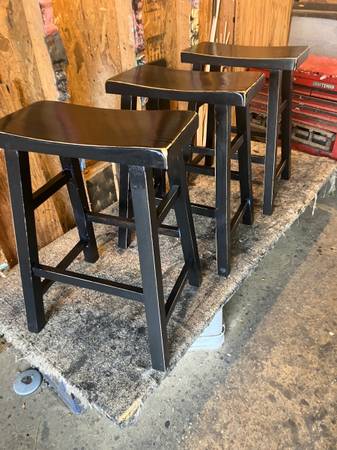 3- 24” Saddle Stools 1