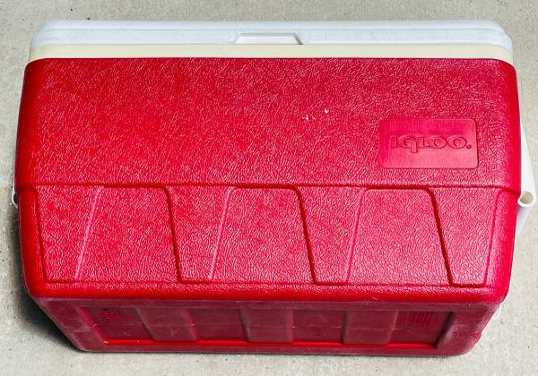Igloo Cooler 1