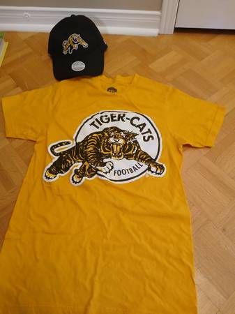 CFL -HAMILTON TIGER CATS -small T shirt /Womens Adjustable Hat 1