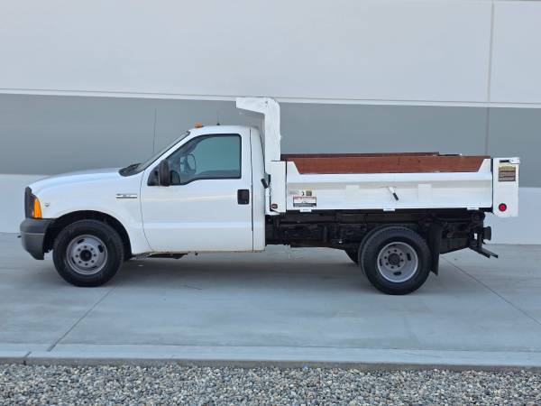 2006 Ford F350 10FT - Photo 8