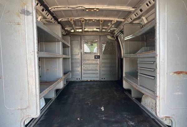 2020 Chevrolet Express 3500 Camioneta de Carga Extendida, 1 dueño - $11,600 (Largo)63443468062723122