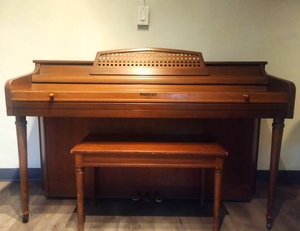 Piano for sale 1