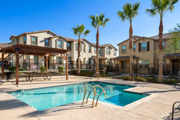 $1,959 / 3br - 1410ft2 - Coming Soon! 3 Bed 2.5 Bath Townhome, Pet Friendly In-Unit Laundry!63623987836291123