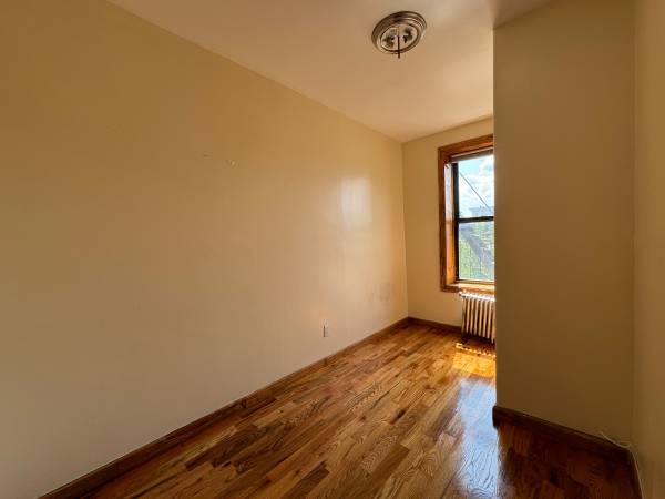 $2,700 / 1br - Williamsburg - Beautiful 1 Bedroom - Heat included - No fee!! (Williamsburg)63854288173315123