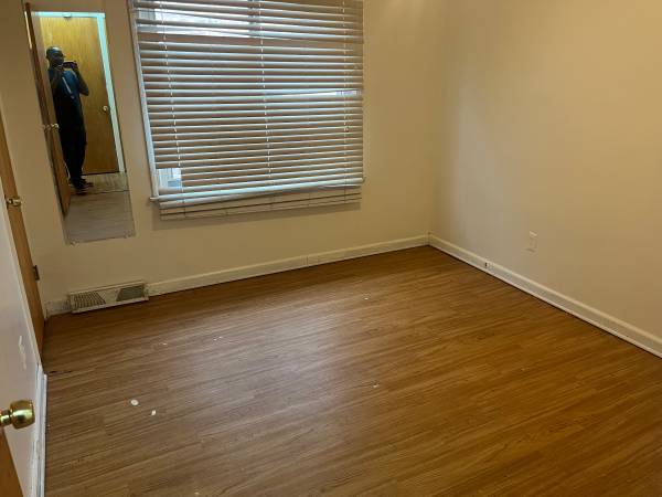 $1,100 / 3br - 1036ft2 - 3 bedroom house for rent (Detroit)63937877859458122