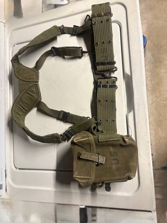 Military Pistol/Gear Belt with Ammo Pouch 1