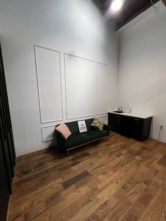 $2,675 / 860ft2 - Espacioso Loft Industrial con Estilo – Ideal para Creativos (East Williamsburg)64212272985091124