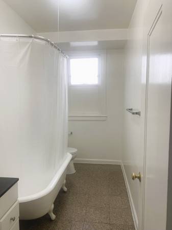 $1,845 Bright Studio in Historic Building | Next to UC Hastings & UN Plaza (downtown / civic / van ness)64030485233409123
